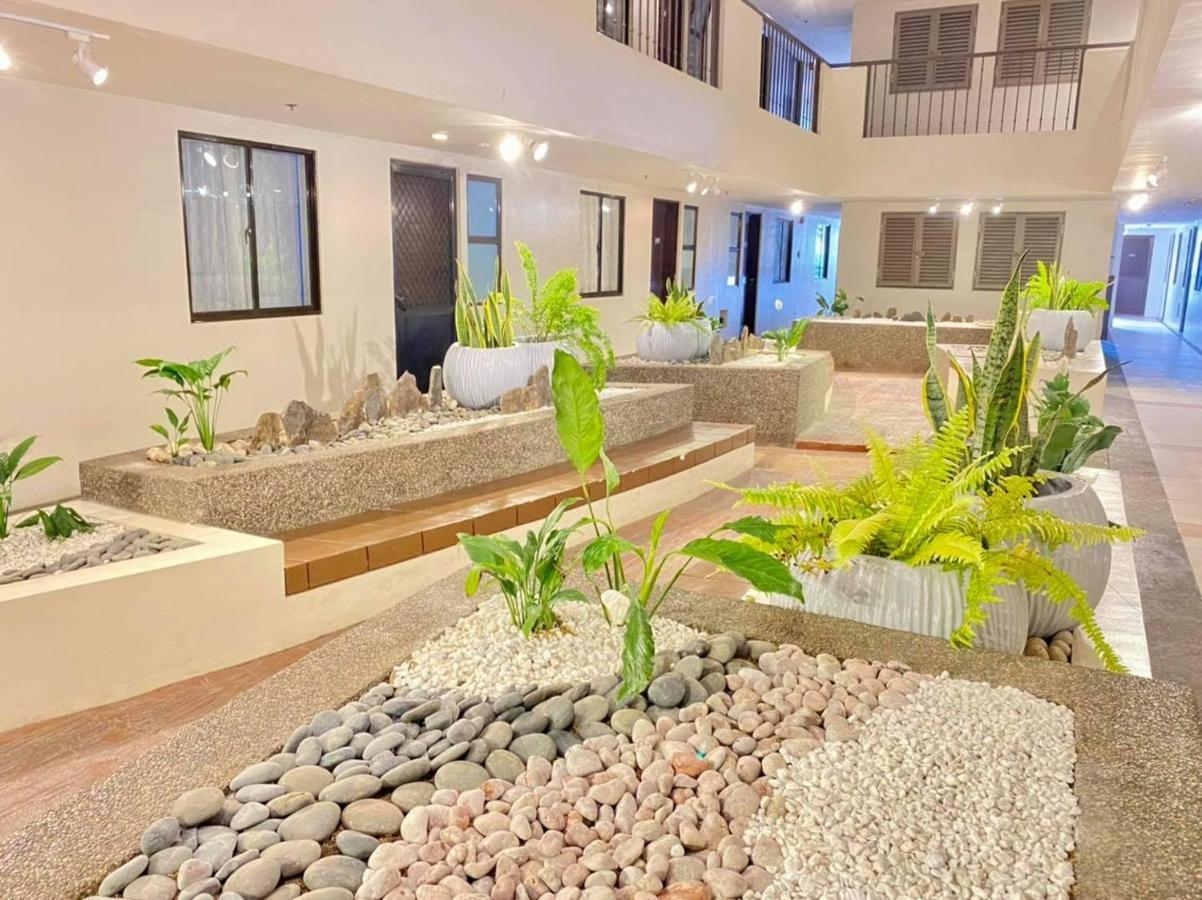 Northpoint Condo, Davao City Extérieur photo